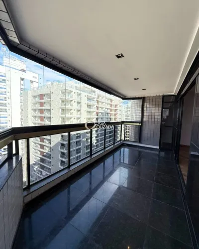 Aluga-se apartamento 04 quartos com 02 suítes na Praia da Costa