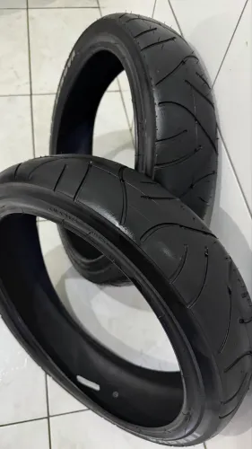 2 pneus de bike elétrica slick novíssimo