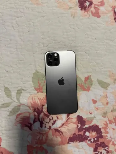 iPhone 12 Pro impecável