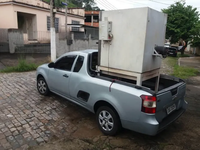 Frete e Mudanças em geral.