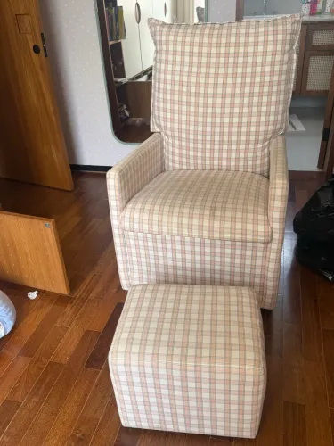 Poltrona de amamentação 