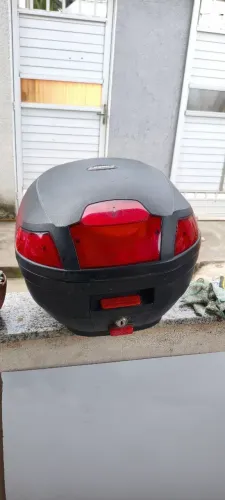 Baú para capacete