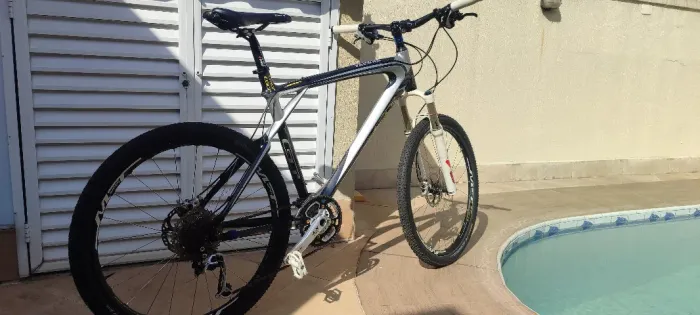 Bike MTB GT Zaskar Expert Full Carbono - Toda Deore XT