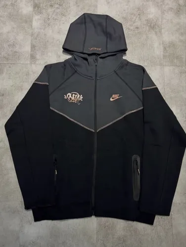Moletom Nike Tech x Syna