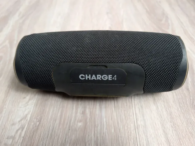 Caixa de Som JBL Charge 4 Original - Preta - Bluetooth