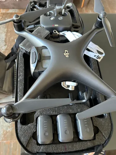 Drone DJI Phantom 4 Pro