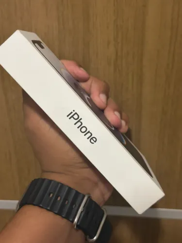 IPHONE 16E 128 GB LACRADO 