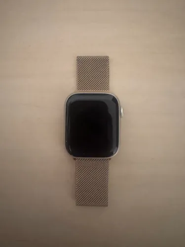 Apple Watch Series 9 45 mm Starlight