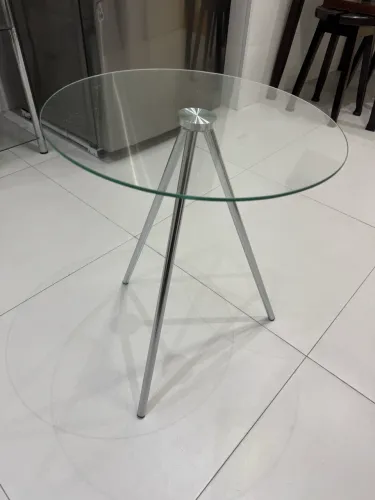 Mesinha de vidro em ótimo estado
