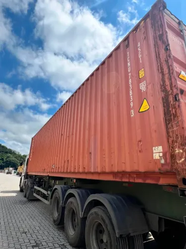 Container naval