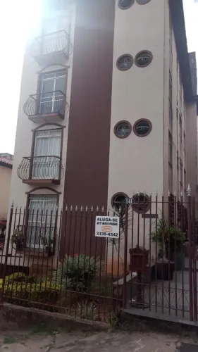 Imóvel para aluguel com 100 metros quadrados com 3 quartos em João Pinheiro - Belo Horizon