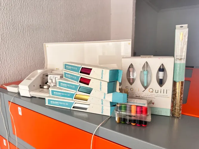 Silhouette Cameo 3 + Foils + Kit Quill + Acessórios
