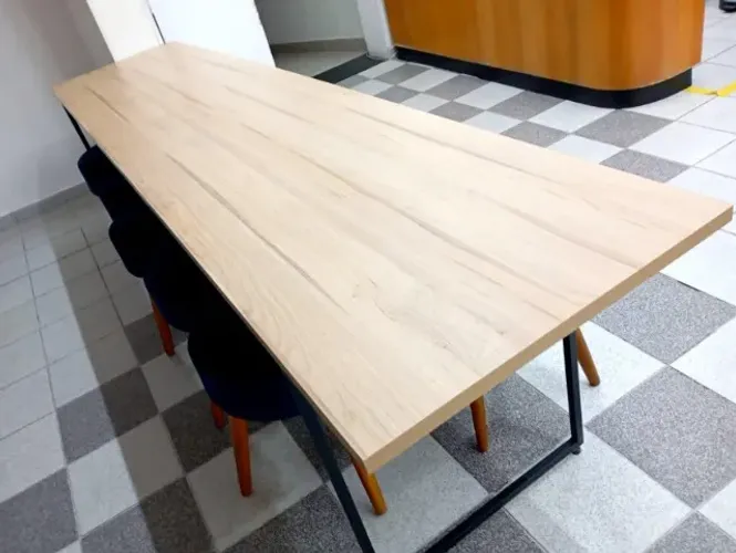 Mesa de Madeira Comunitária 2.7m x 0,6 m - 12x R$83,83 no cartão de crédito