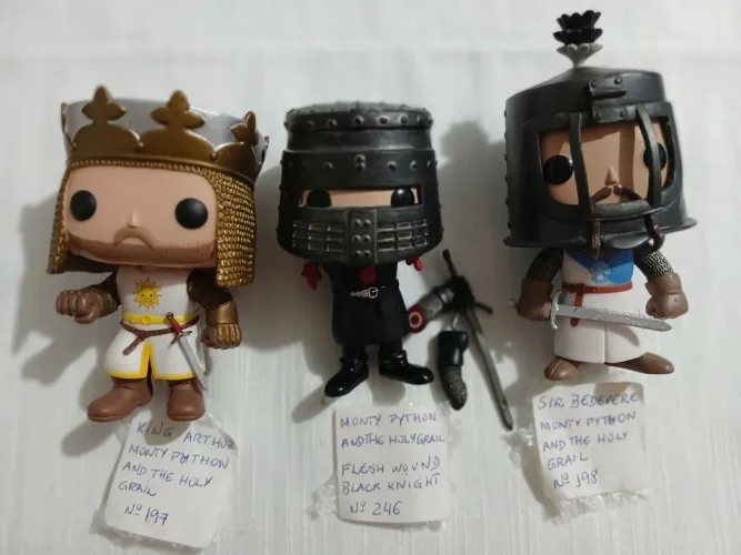 FUNKOS RAROS MONTY PHYTON AN THE HOLY GRAIL