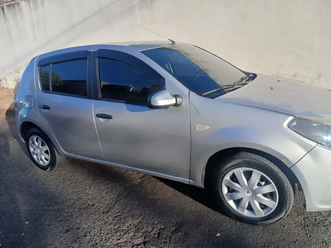 Renault Sandero Expression Hi-flex 1.6 8V 5P 2014