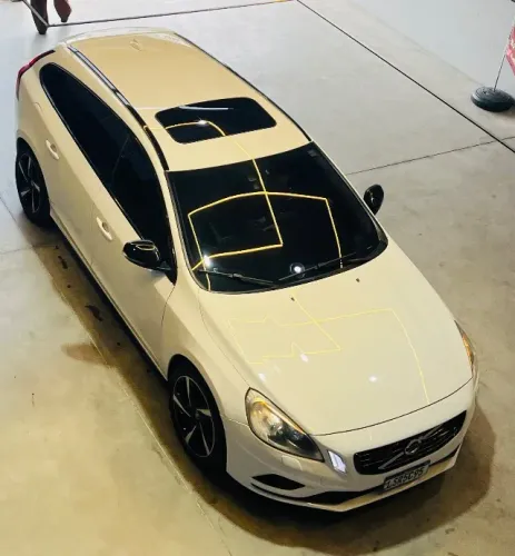 Volvo V60 T-6 R-design 3.0 AWD 4P 2013