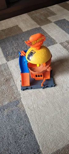 Hot Wheels City Burger Drive-Thru