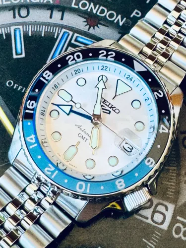 Seiko 5 Sports GMT