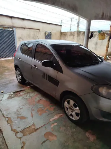Fiat Palio Attractive 1.0 EVO Fire Flex 8V 5P 2013