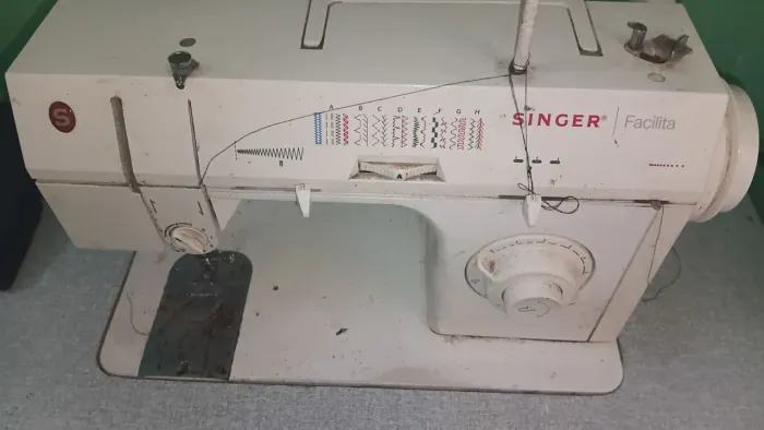 Máquina de costura Singer