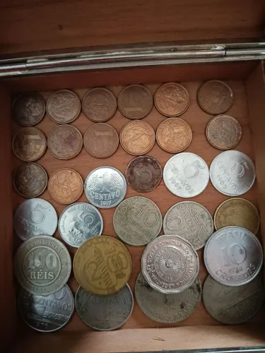 Moedas antigas variadas