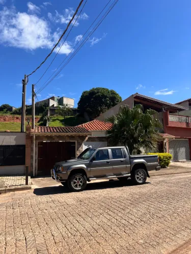 Oportunidade em Piracaia - Casa Ampla no Centro
