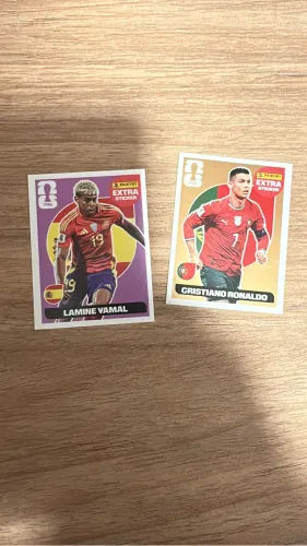 Figurinha Legend Cristiano Ronaldo e Lamine Yamal
