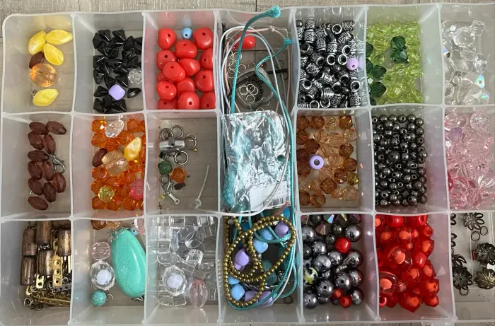 Miçangas, Cristais e Contas para Bijuteria, Bordado e Customização?