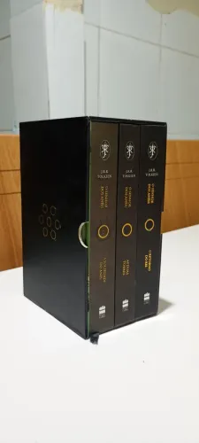 BOX O SENHOR DOS ANÉIS - J.R.R TOLKIEN