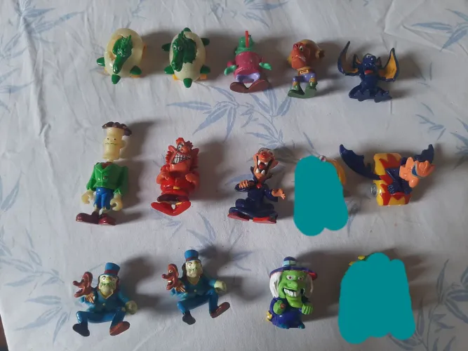 Coleção miniatura hotel Monsters kinder ovo