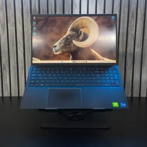 Dell Vostro 15 5510 (i7-11390H / 8GB RAM / MX450 2GB / NVMe 240GB)
