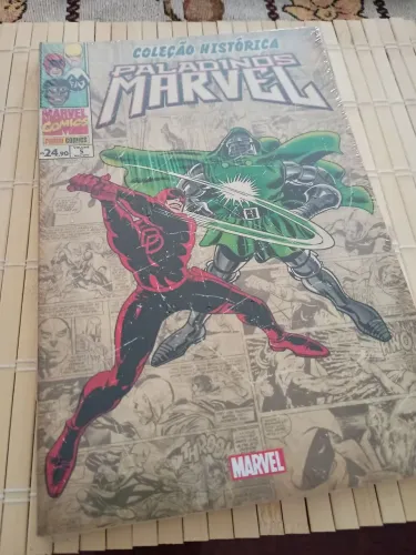 Coleção histórica marvel PALADINOS MARVEL vol 5 lacrado
