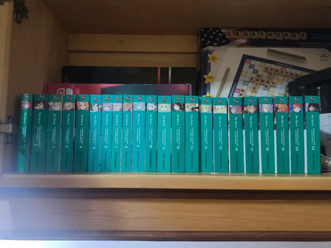 Re zero 1 ao 25 ( faltando volume 2) + ex 1 e 2+ box artbook com a box