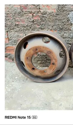 Roda de caminhão 3/4 Aro 17,5