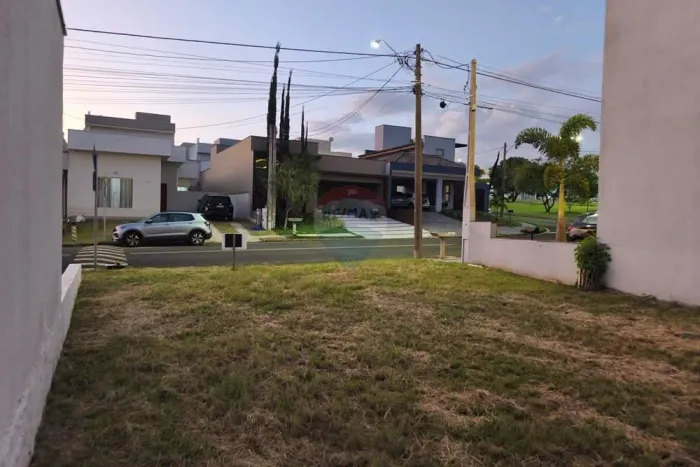 Terreno no Condomínio Real Park Sumaré, SP