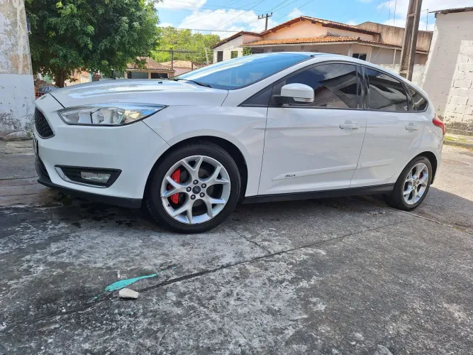 Ford Focus 1.6 S/se/se Plus Flex 8v/16v 5P 2017
