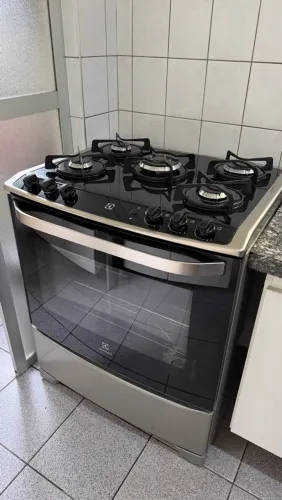 Fogão Electrolux 5 bocas preto