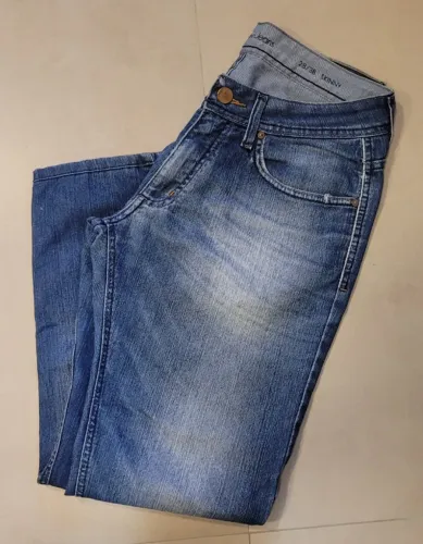 calça jeans feminina Calvin Klein tamanho 38