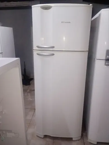 Vendo geladeira Gelo seco