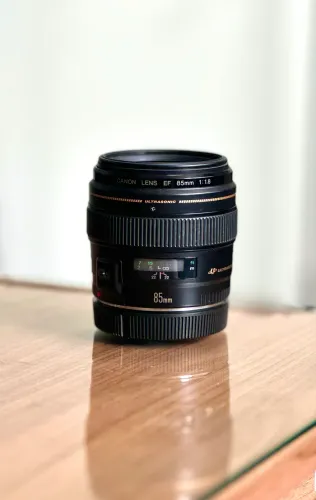 Lente canon 85mm 1.8 (leia a descrição)