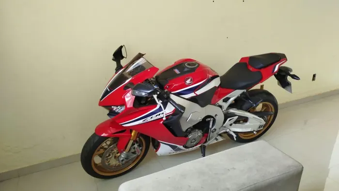 Moto a venda