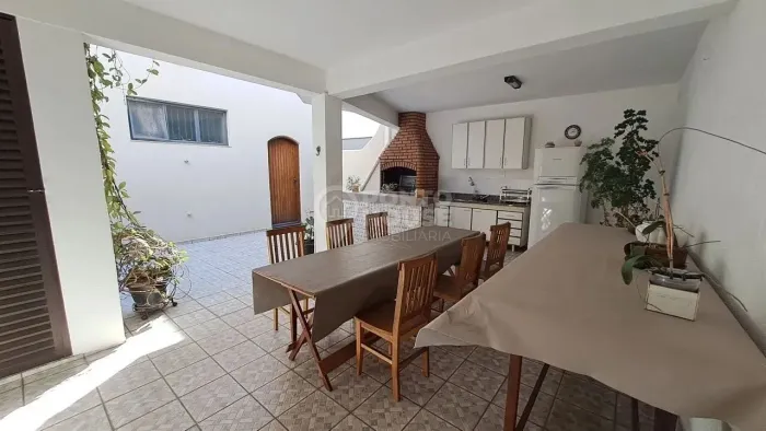 Casa à Venda no Planalto Paulista 4 Dormitórios, 3 Vagas e Espaço Gourmet