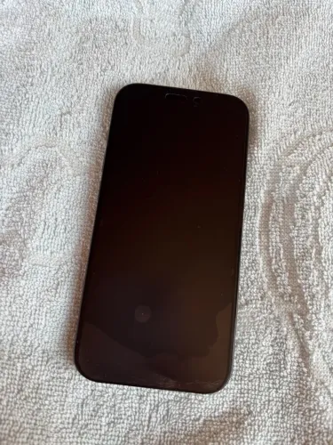 iPhone 15 - 256 GB - Usado