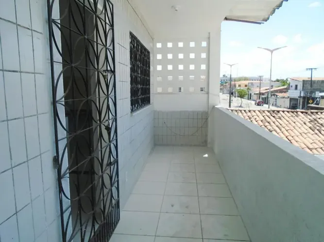 Imóvel para aluguel tem 70 metros quadrados com 2 quartos em Henrique Jorge - Fortaleza -