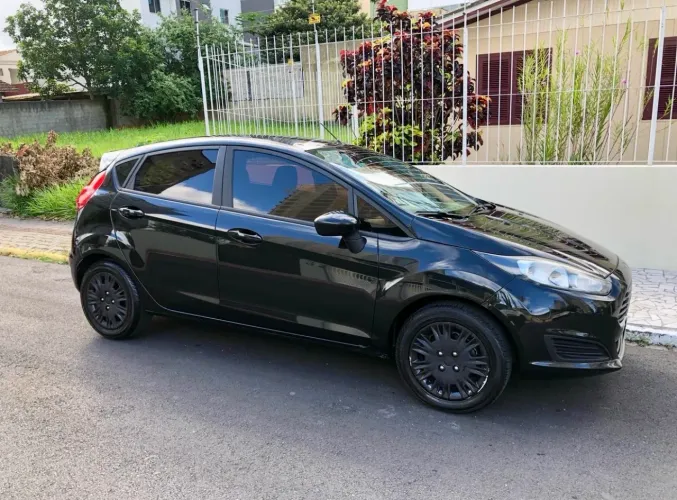 Ford Fiesta 1.5 16V Flex Mec. 5P 2014