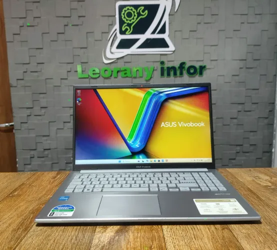 Notebook Asus Vivobook Go 15 | Core i3 12°geração | SSD 256GB | Super Novo