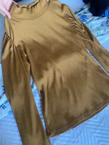 Roupa Pouco Usada