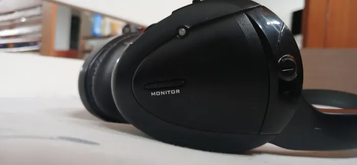 Fone headset Bluetooth e a cabo e a pilha para uso geral e automotivo
