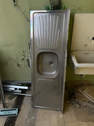 Vendo pia 50cmx1,50 largura