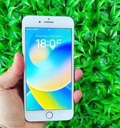 iPhone 8 Plus 64 gigas 